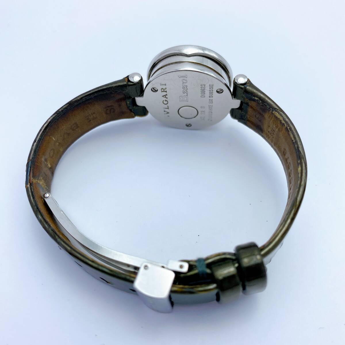箱付き ブルガリ BVLGARI ビーゼロワン Bzero1 レディース 腕時計 黒文字 純正ベルト 純正尾錠 BZ22S プッシュリューズ 電池切れ ジャンクの画像6