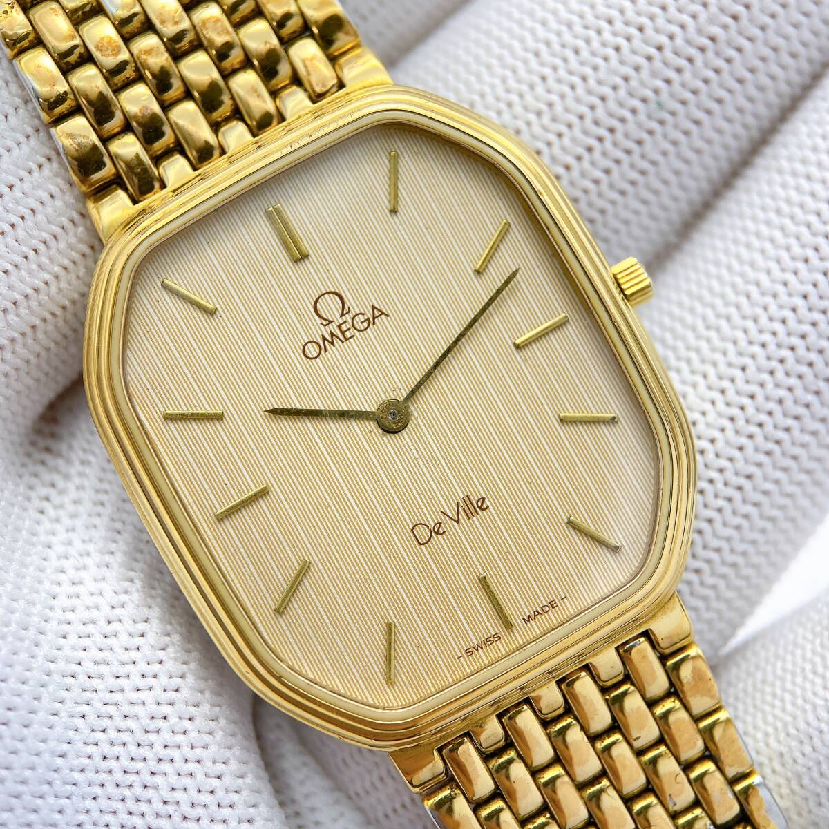激レア オメガ OMEGA デビル DEVILLE メンズ 腕時計 クオーツ QZ ゴールド ストライプ オクタゴン 純正ベルト 1377 電池切れ ジャンクの画像1