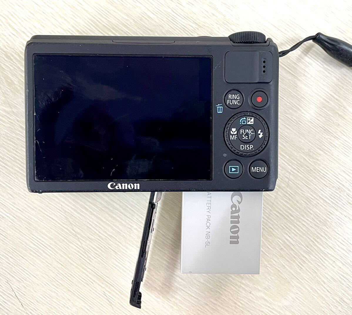 送料込　Canon Power Shot S100 キャノン パワーショットS100 ブラック デジカメ 実動品　バッテリー付　充電器付 ケース付_画像6