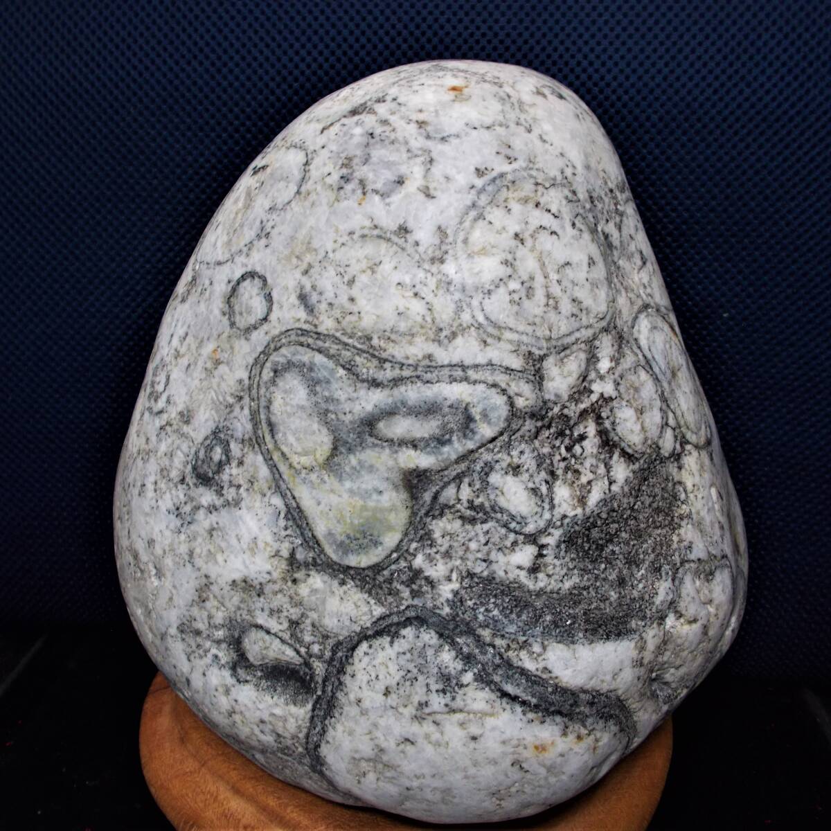  Napoleon камень * лампочка форма . зеленый скала *..* минерал * камень суйсеки, оценка камень, узор камень,. камень,. камень. высота :21cm× масса :11kg
