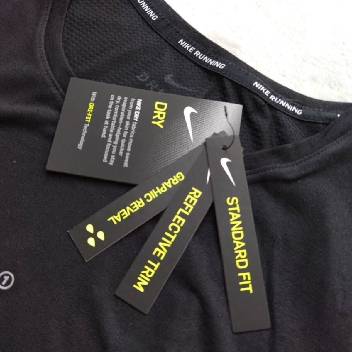 格安送料 Mサイズ 新品 NIKE ナイキ running ランニングウェア 半袖 Tシャツ 黒 ブラック マラソン 陸上 ジョギング ワイルド DA0217-010_画像3