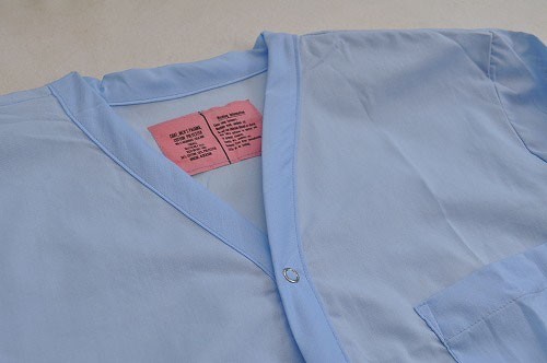 アメリカ軍放出実物　パジャマトップ　ライトブルーSサイズ新品スリーピングシャツ_画像3