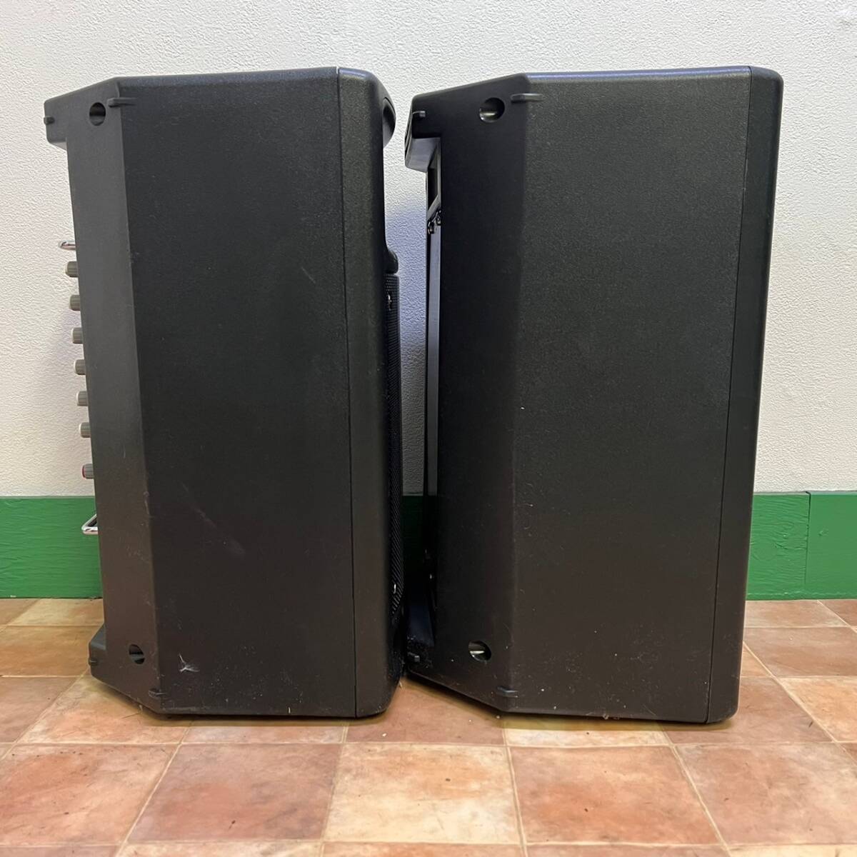 BEg110R 140 YAMAHA STAGEPAS 300 Yamaha stage Pas portable PA system speaker PA equipment sound 