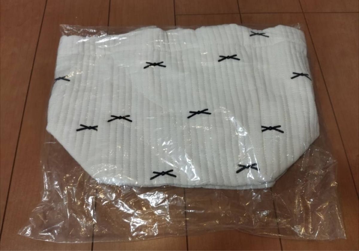 キルトバッグ ヌビバッグ 小 リボン刺繍 韓国イブル ショルダー付き ホワイト