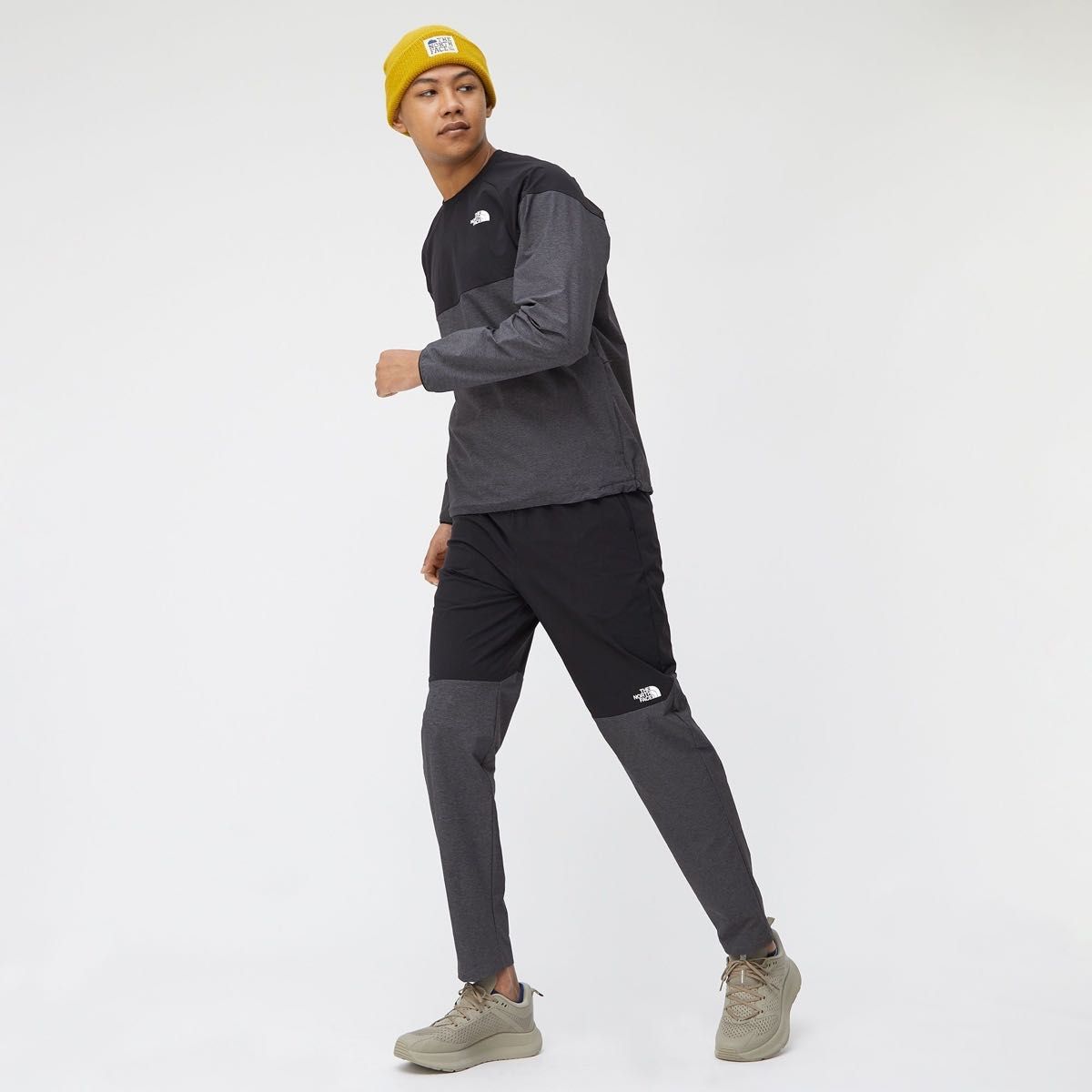 THE NORTH FACE ザノースフェイス 長袖シャツ エイペックスフレックスクルー グレー NP72282 メンズM新品