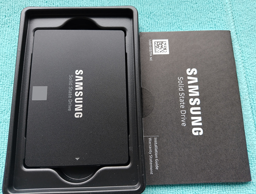 Samsung 870 EVO 2.5インチ SATA 1TB SSD未使用　訳あり特価_画像1