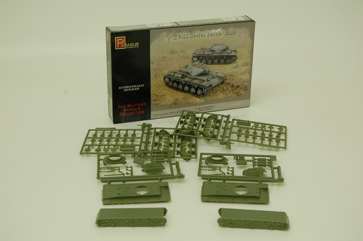 ★1/72　ソ連軍　重戦車KV-2とKV-1S（2輌入り）セットで_参考画像