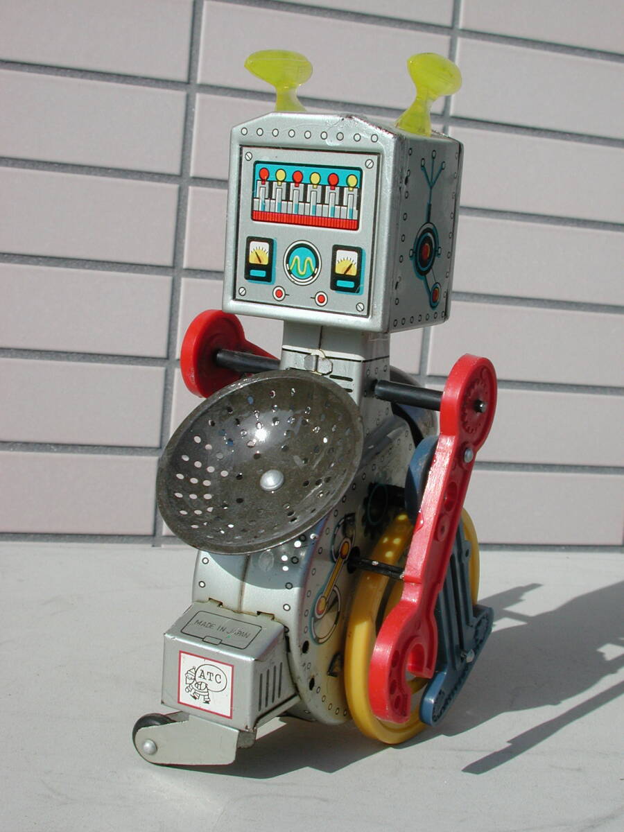 ジャンク 1950年代 ホイール ロボット ゼンマイ式 キーなし アサヒトーイ _画像8