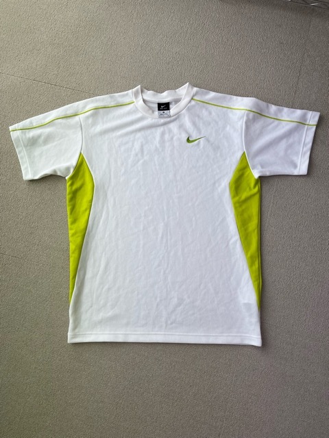 (J03781) ナイキ/NIKE DRI-FIT 中古　スポーツ　ウエア　Tシャツ　白　サイズM　メンズ_画像1