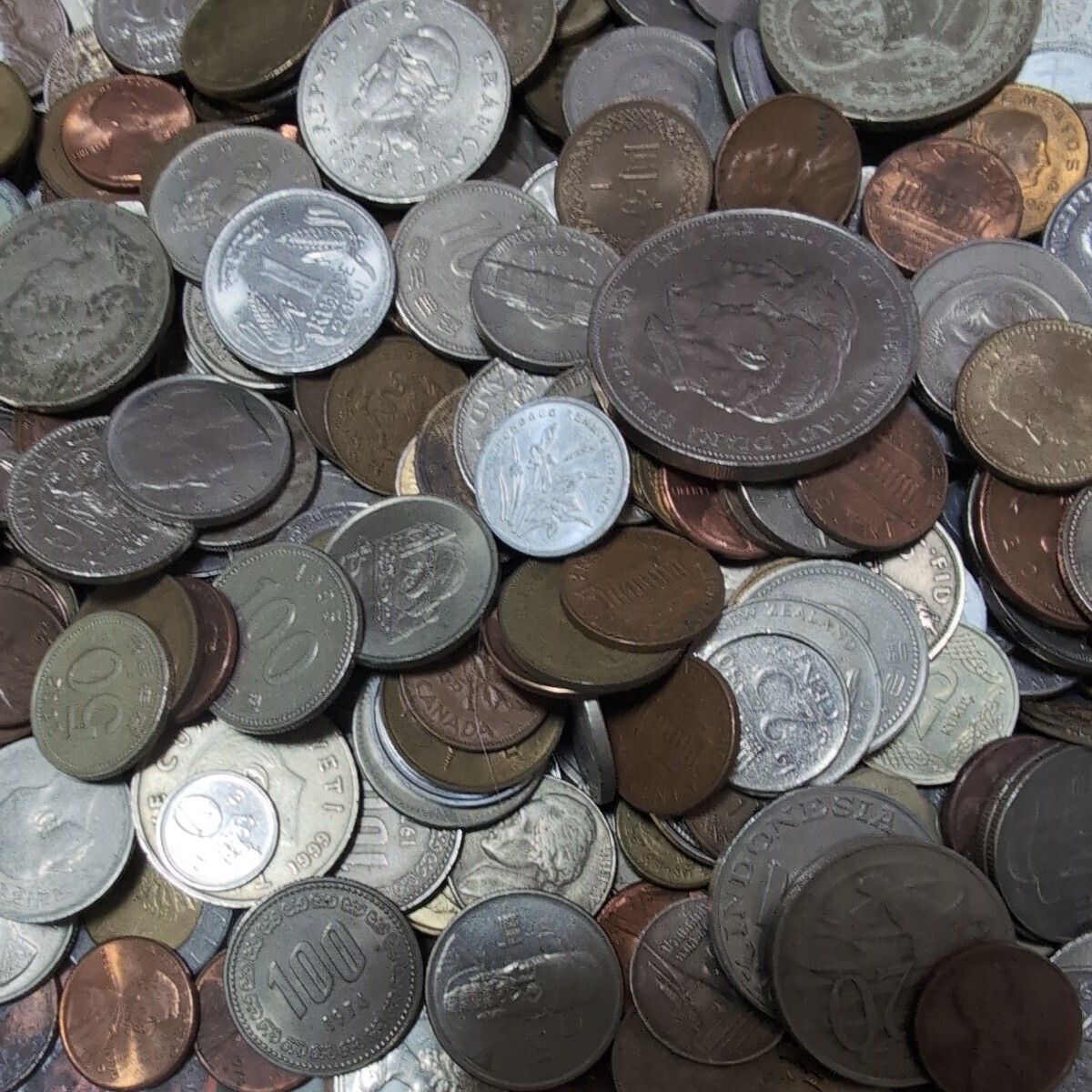 8n14外国銭 古銭 硬貨 外貨　貨幣　外国　コイン　まとめ　大量　アメリカ　イギリス等　約8kg_画像6
