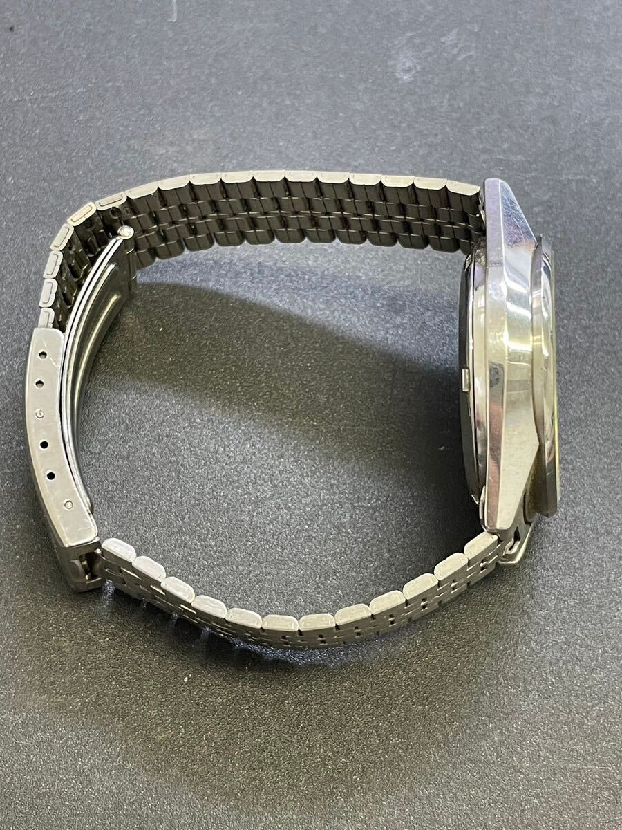 SEIKO セイコー ALBA アルバ Y504-8010 3針 デイデイト ラウンド シルバー文字盤 メンズ クオーツ 電池式 腕時計 動作未確認の画像8