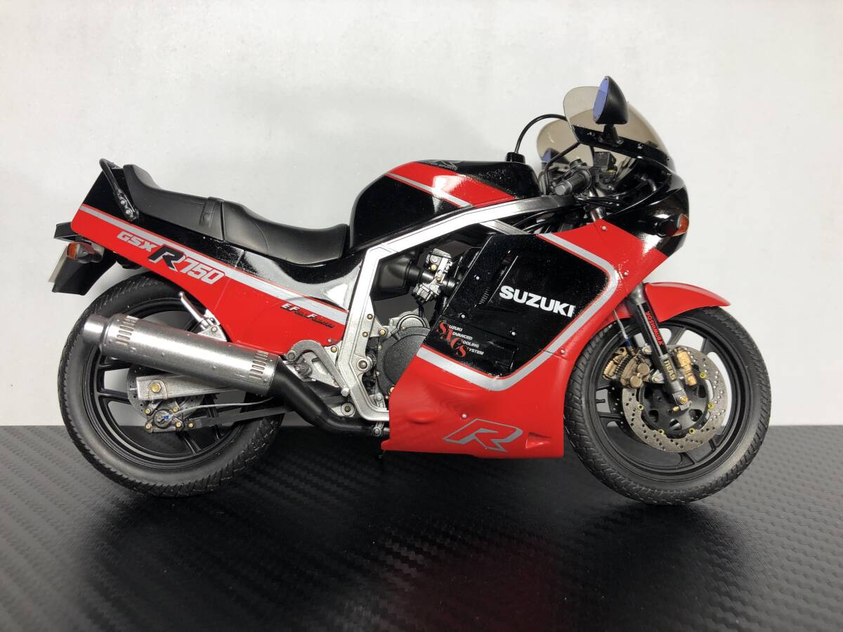 ハセガワ 1/12 スズキ GSX-R750 塗装完成品の画像3