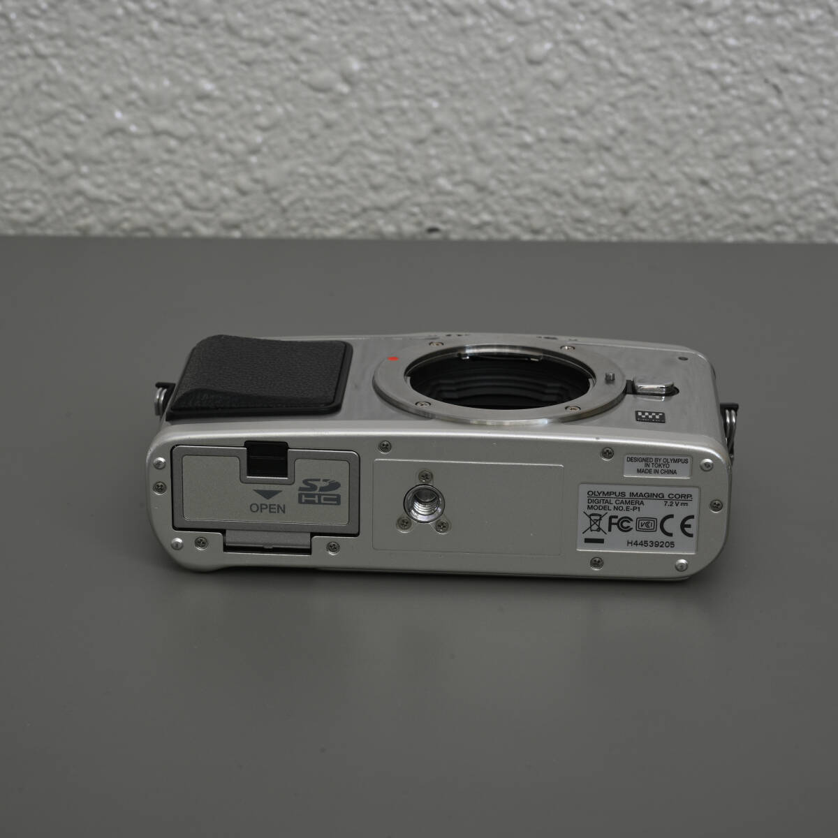 オリンパス OLYMPUS E-P1 マイクロフォーサーズ ミラーレス一眼カメラ シルバー 1円スタートの画像5