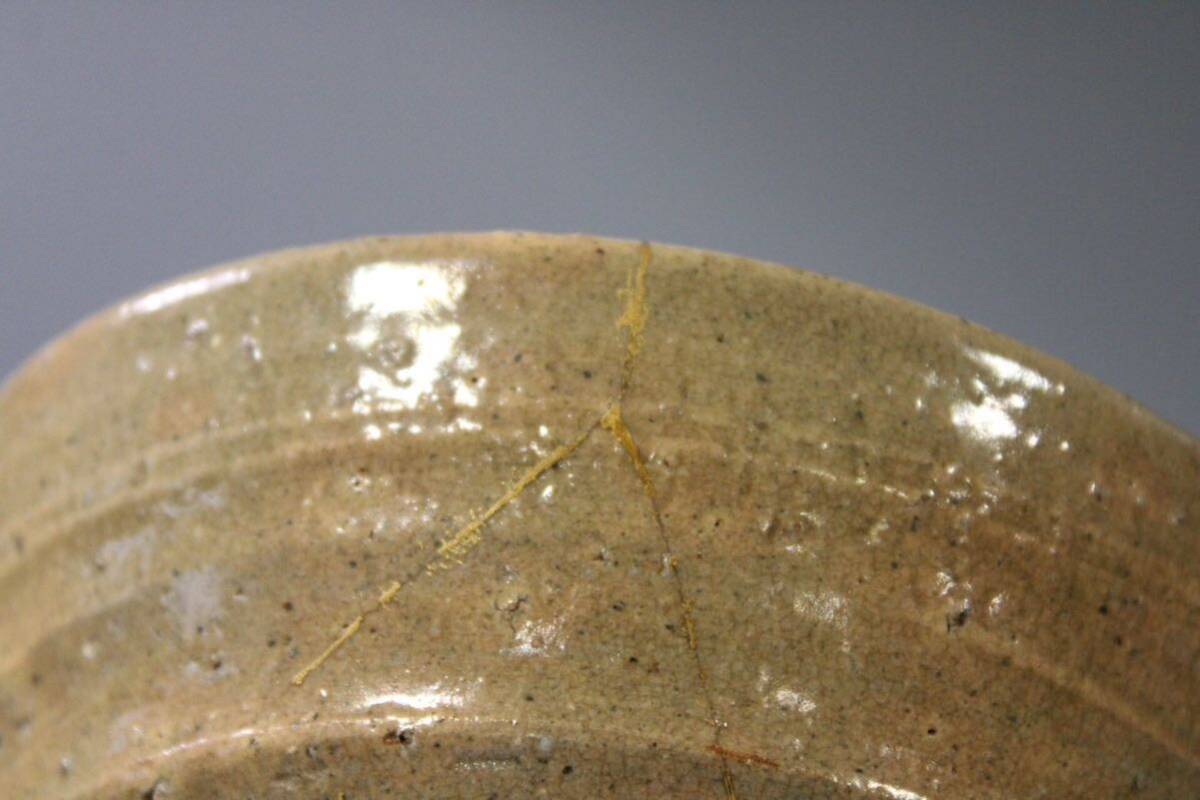 【英】B158 時代 出雲釘彫伊羅保茶碗 日本美術 茶道具 骨董品 美術品 古美術 時代品_画像6