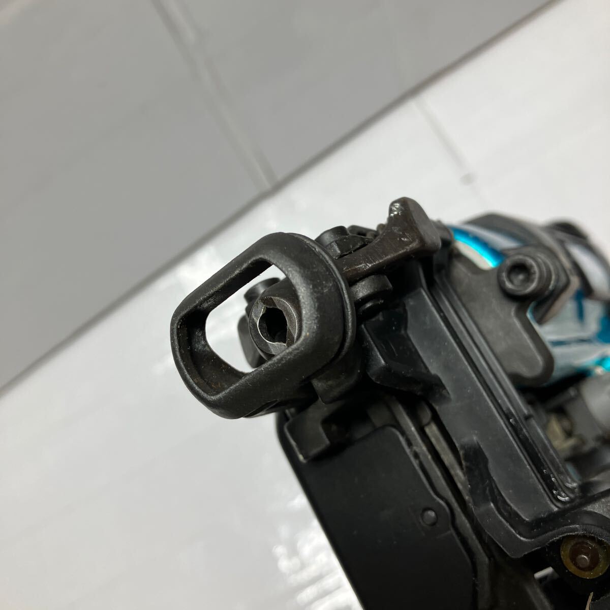 makita 高圧エアビス打ち機 AR411HR 青 