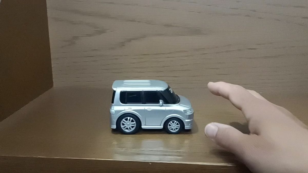 プルバックカー　DAIHATSU　ダイハツ　タント　車　おもちゃ