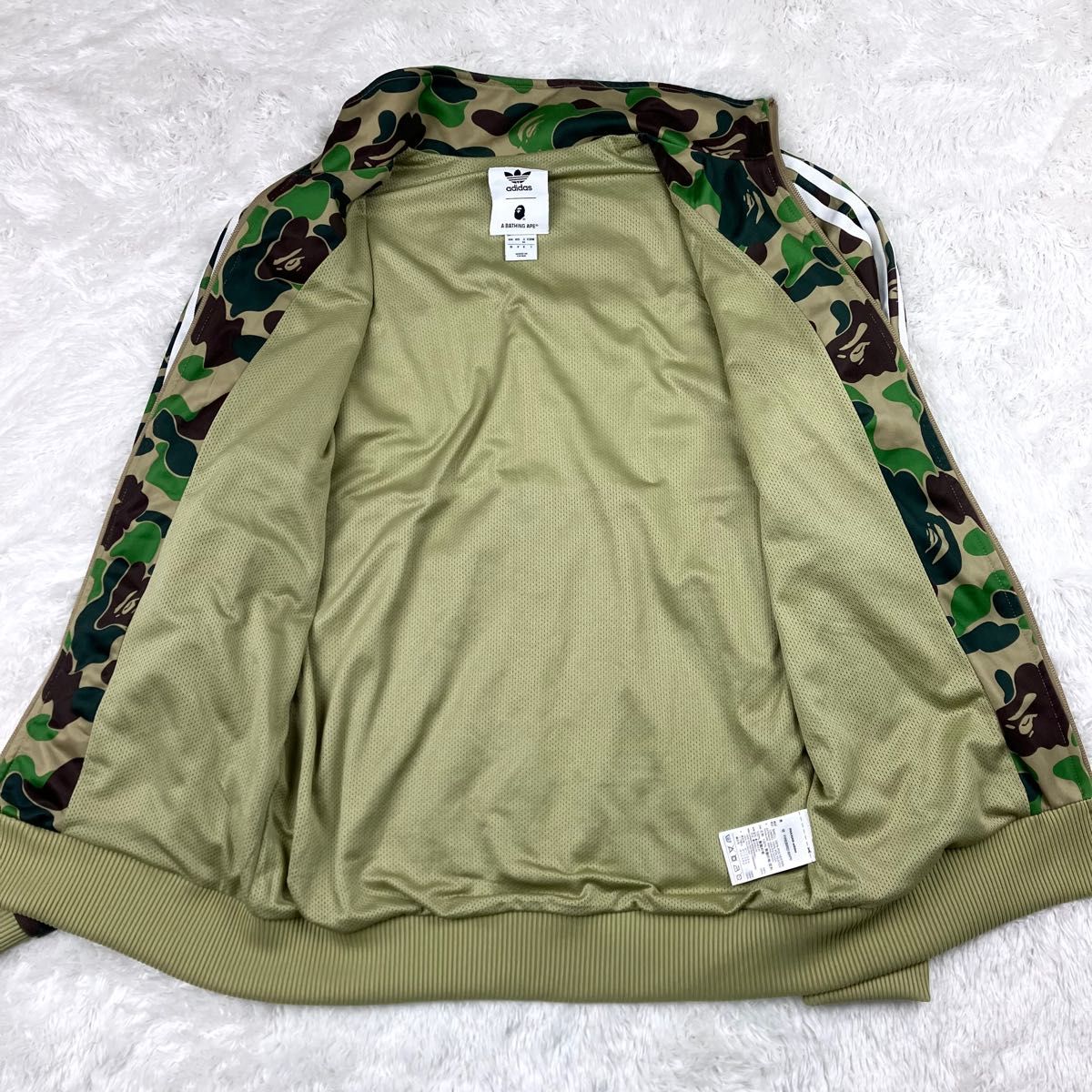 希少 アベイシングエイプ×アディダス トラックジャケット 希少 アベイシングエイプ×アディダス トラックジャケット