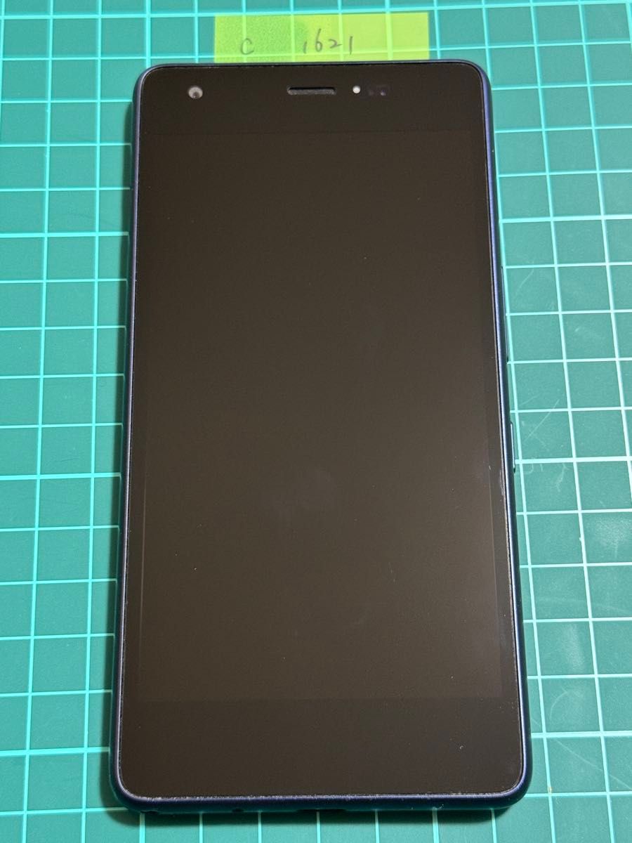 au KYV44 Qua phone QZ インディゴ 美品　SIMロック解除済