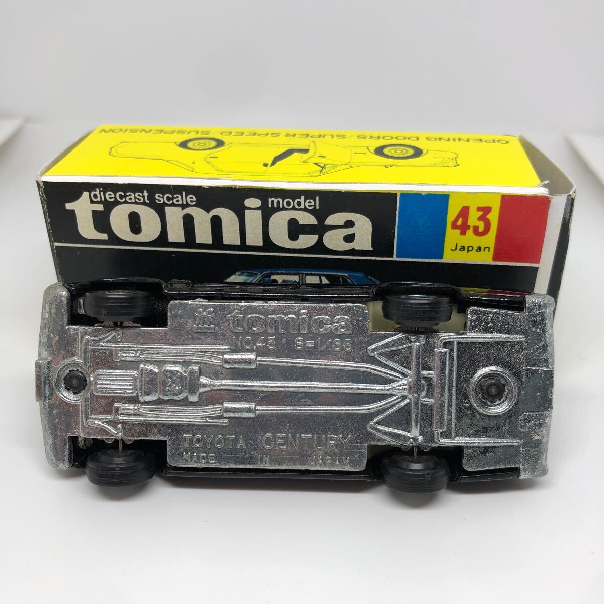 トミカ　日本製　黒箱　43 トヨタ　センチュリー　当時物　絶版　①_画像5