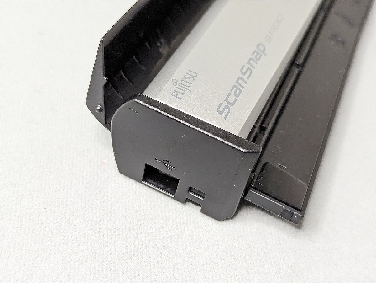 スキャナー ScanSnap S1100 送料無料 軽量 レシート取り込み カラー A4 USB給電 ケーブル付属_画像3