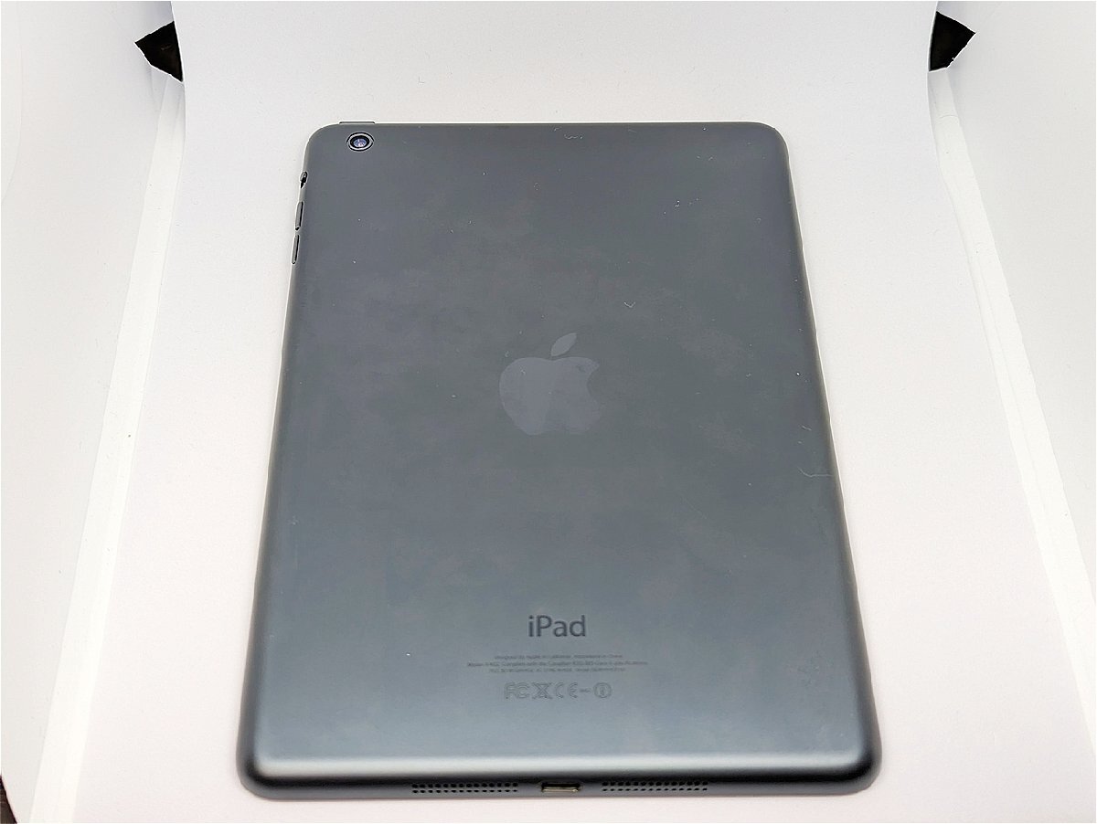 1円スタート iPad mini 初代 Wi-Fiモデル 16GB ブラック＆スレート 送料無料_画像2