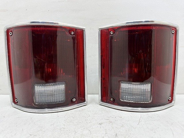 *# Chevrolet K5 Blazer 2WD 81 year 5.0L tail lamp left right set ( stock No:A37849) (6848)
