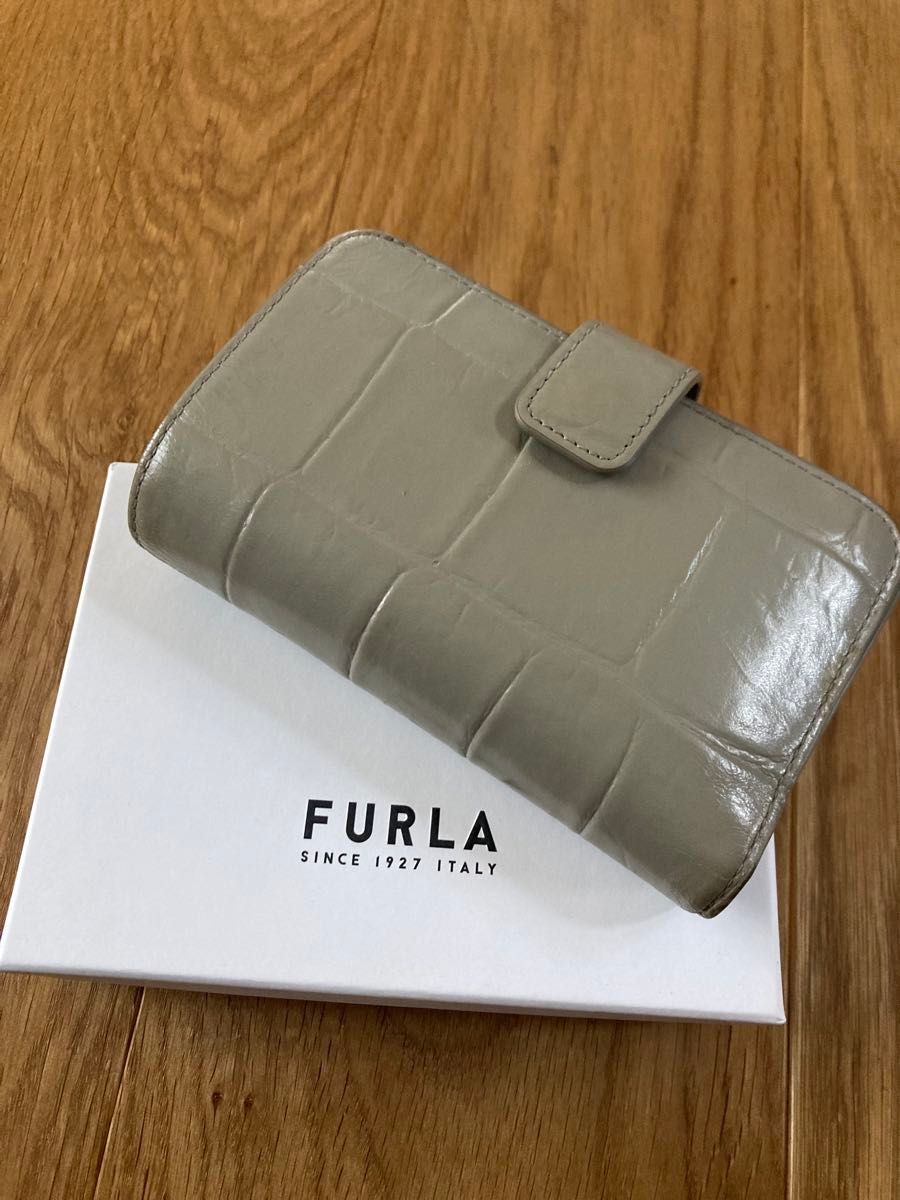 FURLA/財布