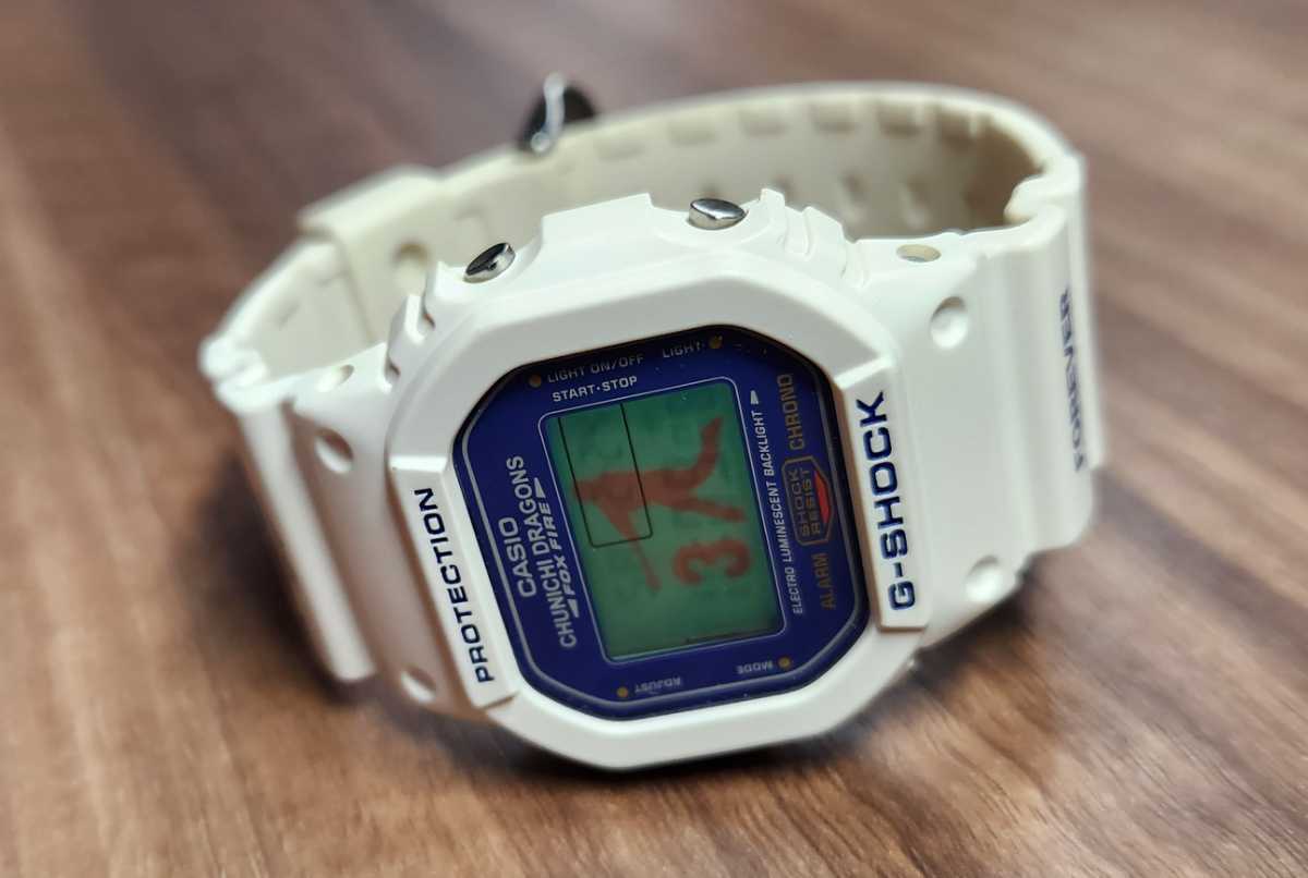 カシオ Gショック 中日ドラゴンズ 立浪和義 引退記念モデル メンズ DW-5600VT 時計 CASIO G-SHOCK 稼動品の画像1