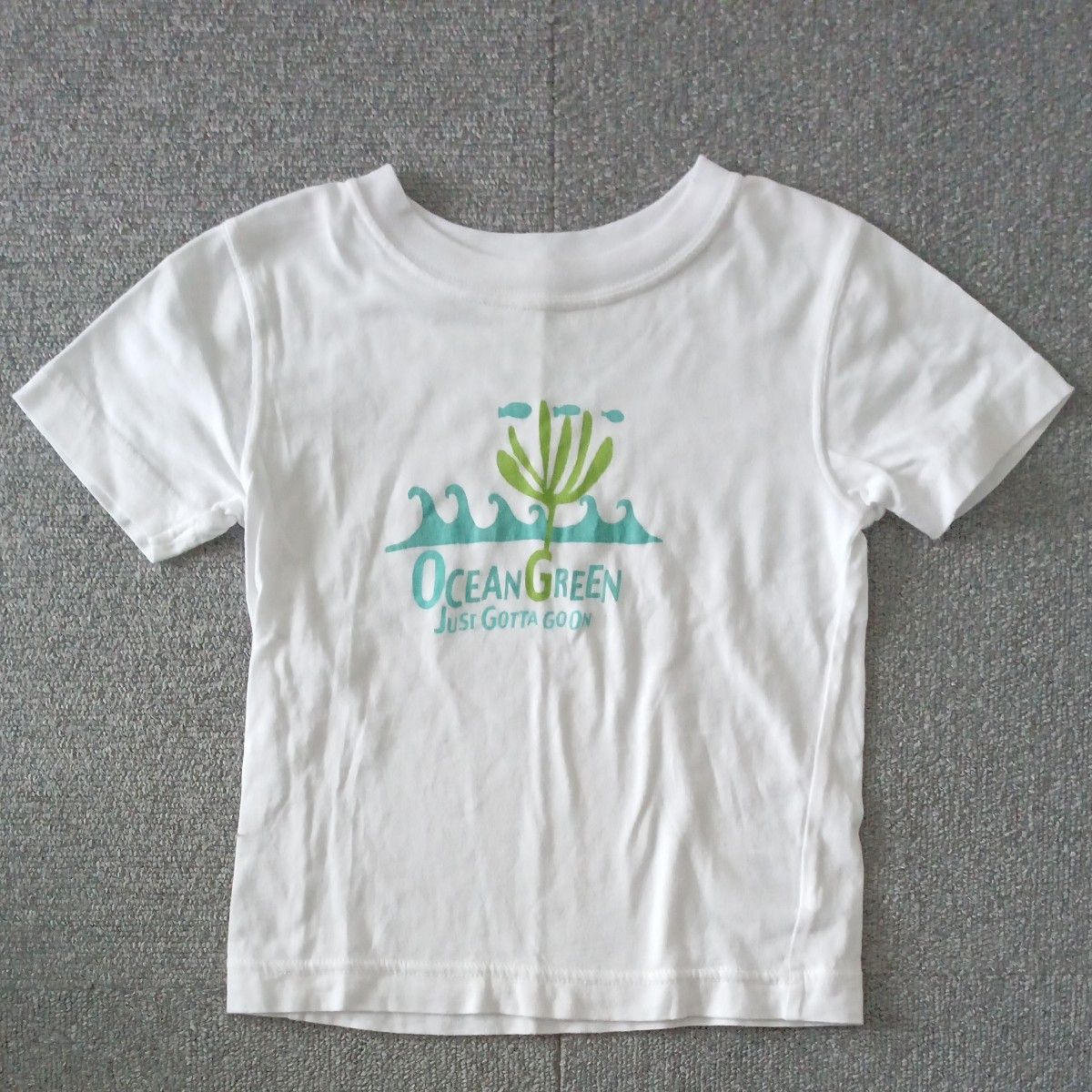 半袖Tシャツ　子供服100サイズ　3枚セット　まとめ売り　女の子でも男の子でも♪