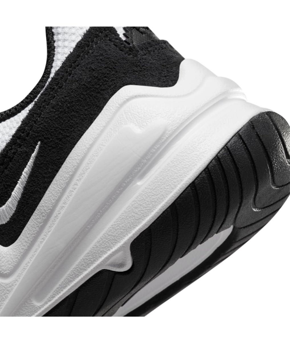 新品 定価14300円 NIKE テック ヘラ 運動靴 スニーカー 24cm 新品 定価14300円 NIKE テック ヘラ 運動靴 スニーカー 24cm
