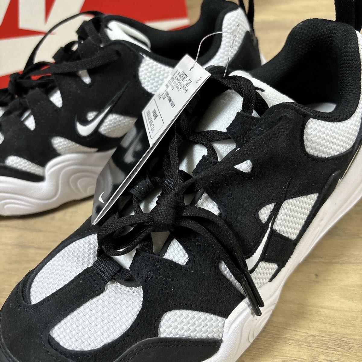 新品 定価14300円 NIKE テック ヘラ 運動靴 スニーカー 24cm 新品 定価14300円 NIKE テック ヘラ 運動靴 スニーカー 24cm