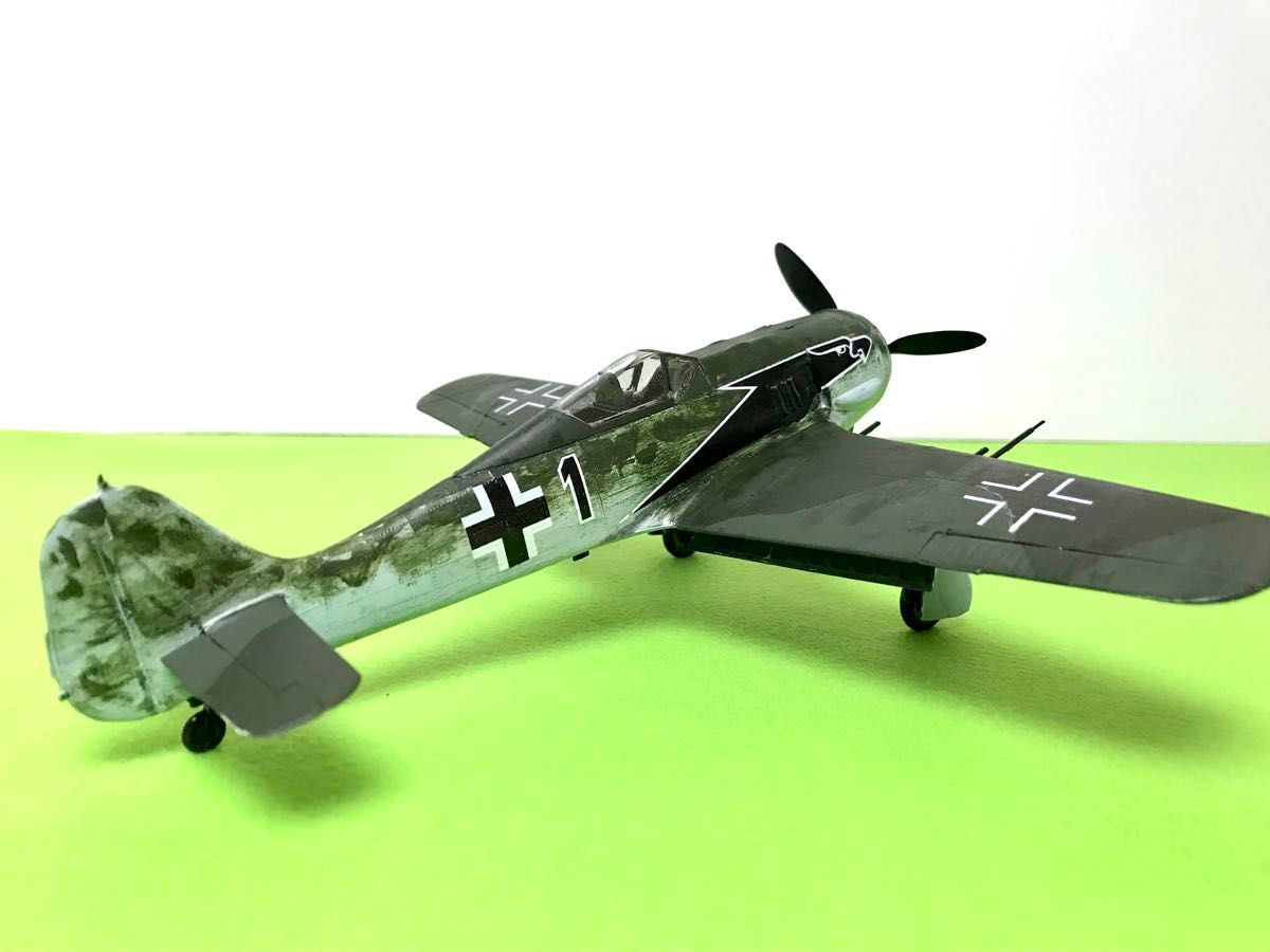 ミリタリープラモデル　完成品　モノグラム　1/48  フォッケウルフ Fw 190