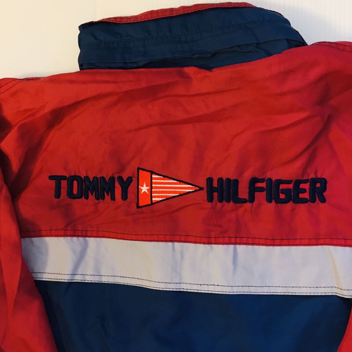 ビッグサイズ トミーヒルフィガー TOMMY HILFIGER XLくらい 裏地コットン スリートーン ナイロンジャケット の画像6