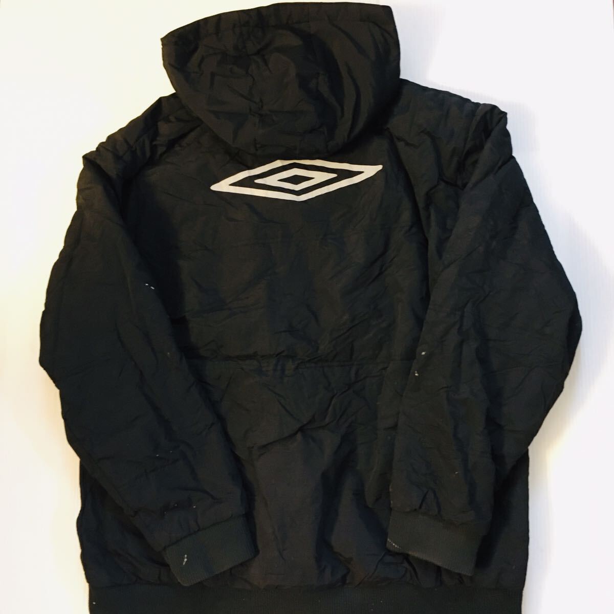 ビッグサイズ アンブロ UMBRO US XL 裏フリース ナイロン 中綿ジャケット 中綿パーカー ブラックの画像7