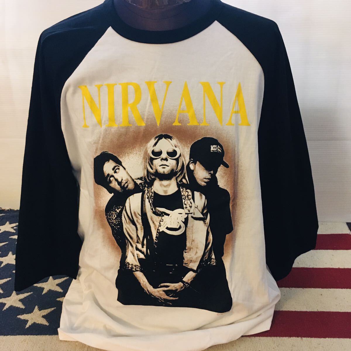 90年代バンド　ニルヴァーナ　Nirvana L ラグラン　バンドTシャツ　.._画像1