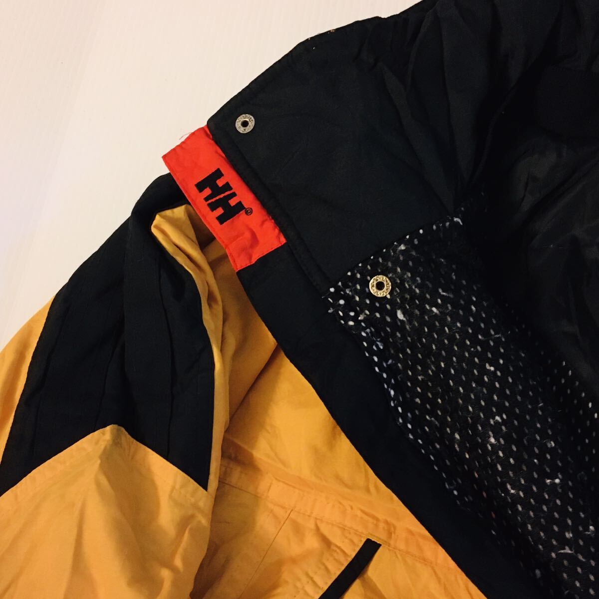 ヘリーハンセン　Helly Hansen L 裏メッシュ　ツートーン ナイロン　中綿　セーリングジャケット　マリンジャケット　イエロー×ブラック_画像6