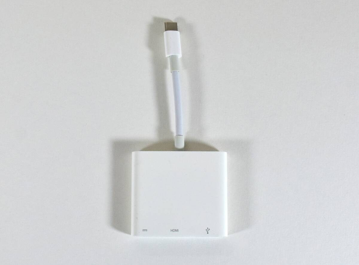 Apple USB-C Digital AV Multiport アダプタ / Model A1621/中古品の画像1