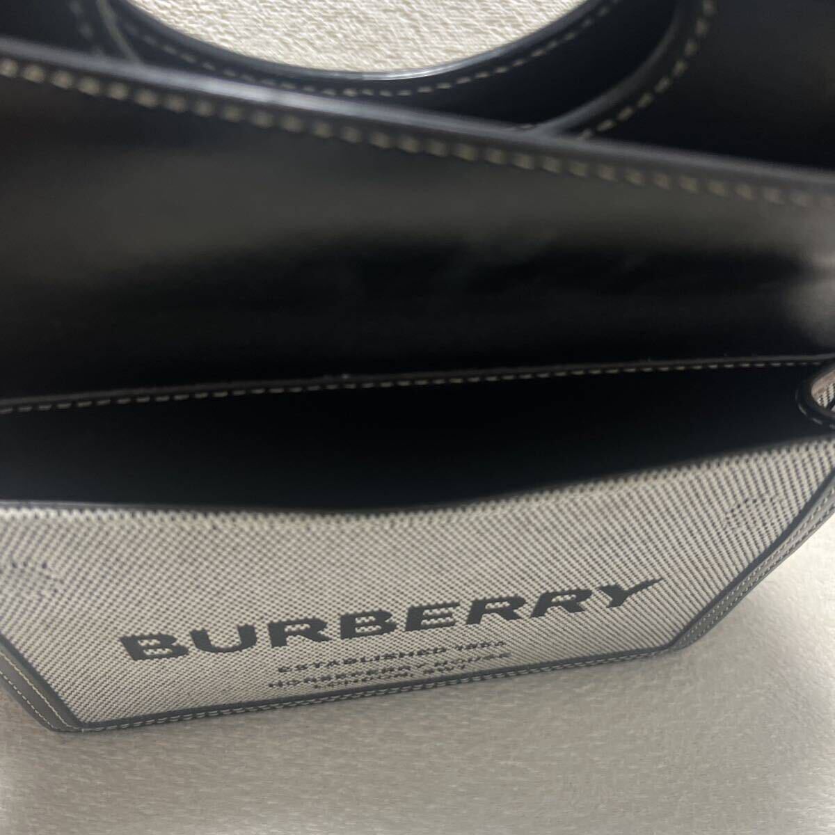 BURBERRY［2way ミニ　ポケットバッグ　ツートン　キャンバス］美品_画像5