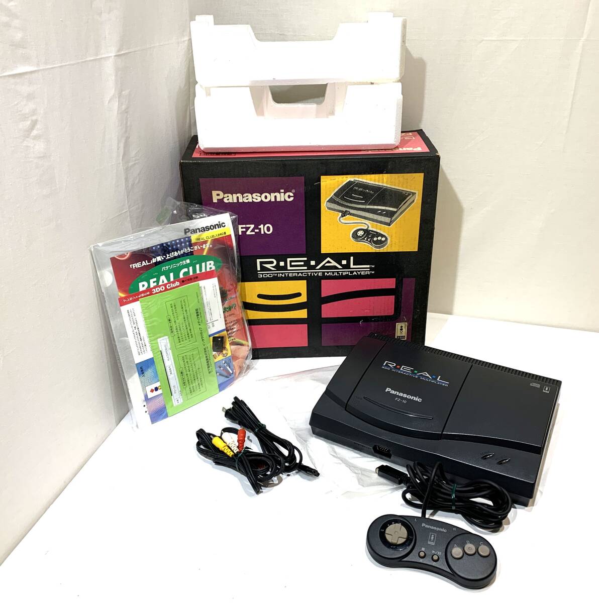 【ジャンク品/100】 Panasonic 3DO リアル(REAL) FZ-10 本体 周辺 まとめ レトロゲーム_画像1