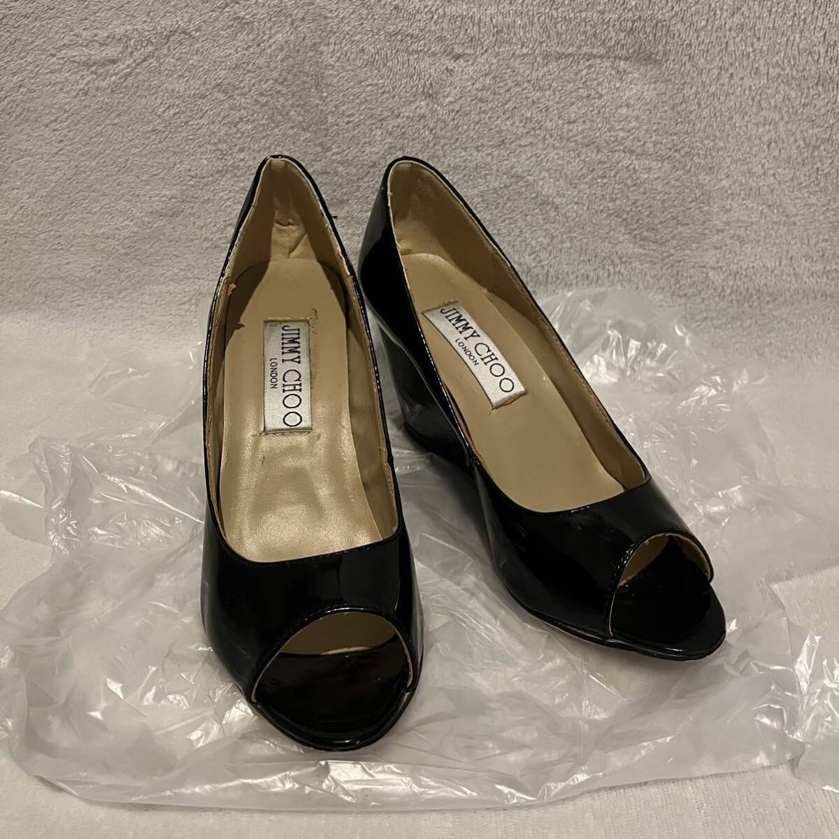 1円 JIMMY CHOO ジミーチュウ 黒 ブラック パンプス シューズ エナメル ハイヒール レザー 靴 レディース ブランド オープントゥ サンダル_画像6