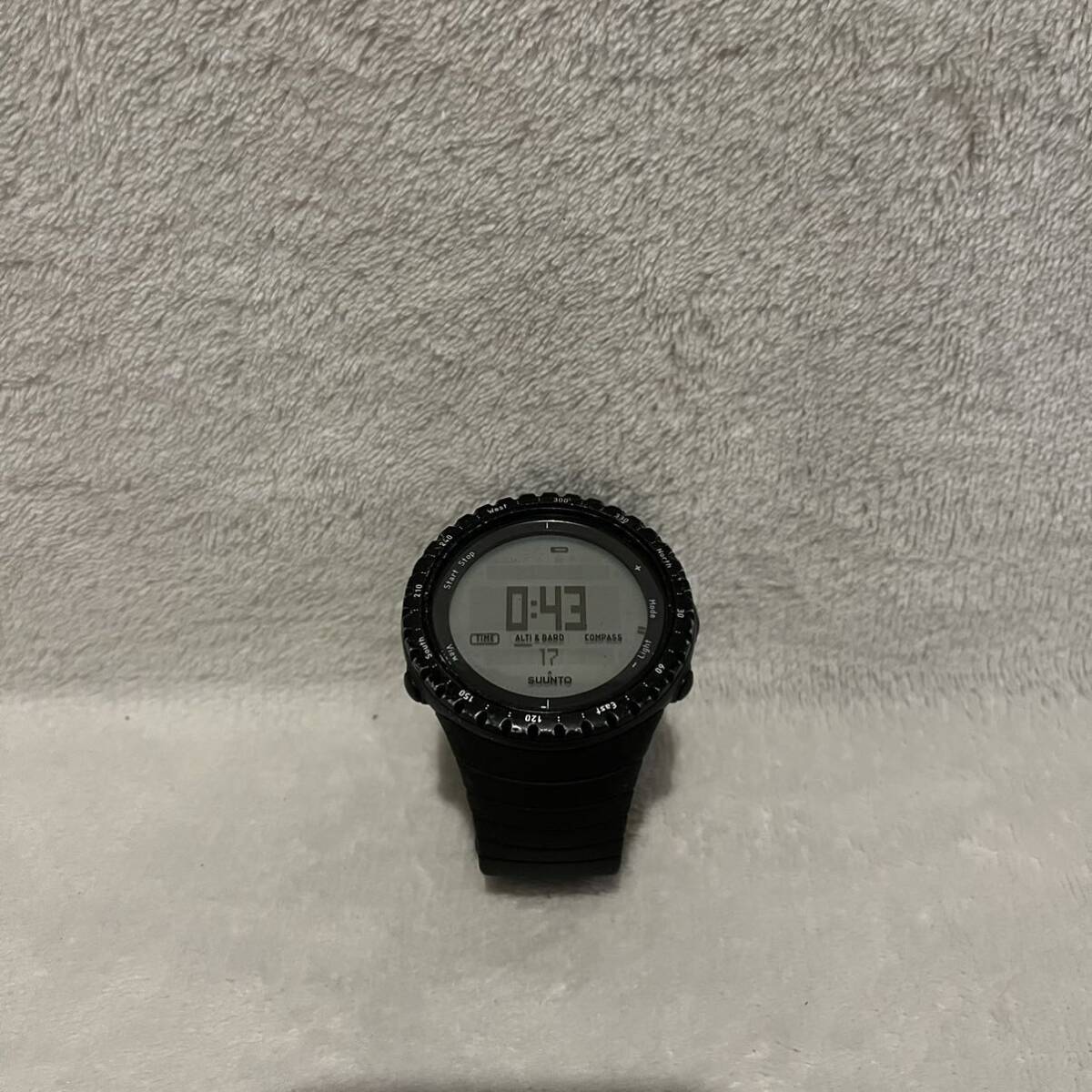 1円 SUUNTO CORE CLASSIC クォーツ腕時計 デジタル ラバー ブラック 黒 メンズ ブランド スント REGULAR 高度 気圧計 コンパス アウトドア _画像1