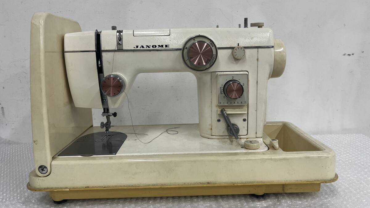 WA037299(061)-501/AM12000[ Nagoya ] Janome швейная машина MODEL 802 JANOME