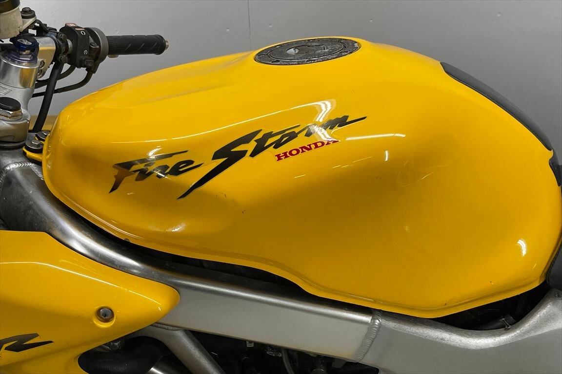 VTR1000F ファイアーストーム 売り切り！１円スタート！☆始動動画有☆エンジン好調！SC36！1999年！アクラポビッチ！全国配送！福岡佐賀_画像8