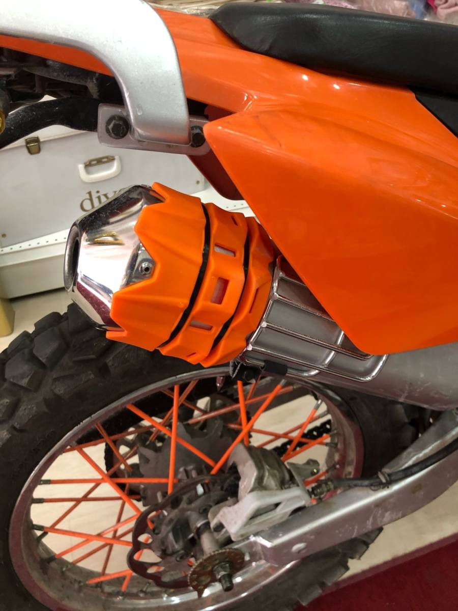 バイク サイレンサーガード マフラー プロテクター カスタム ヤマハ TW225 XJR400 SR400 YZF-R25 YZF-R3 MT-25 MT-03 NMAX トリシティ XMAX