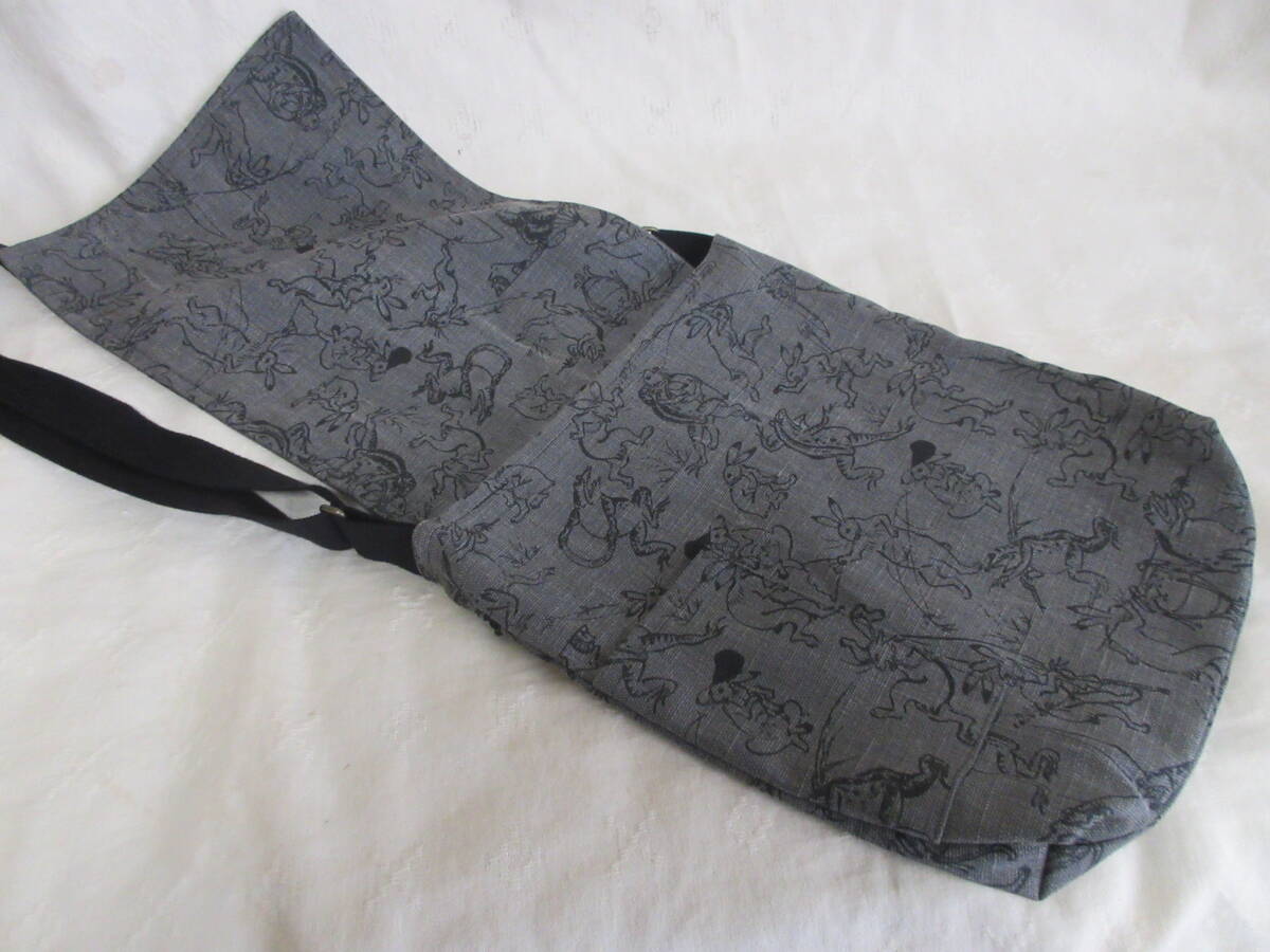  hand made?[ birds and wild animals ..* shoulder bag ] canvas cloth? yukata also ... seems to be. 