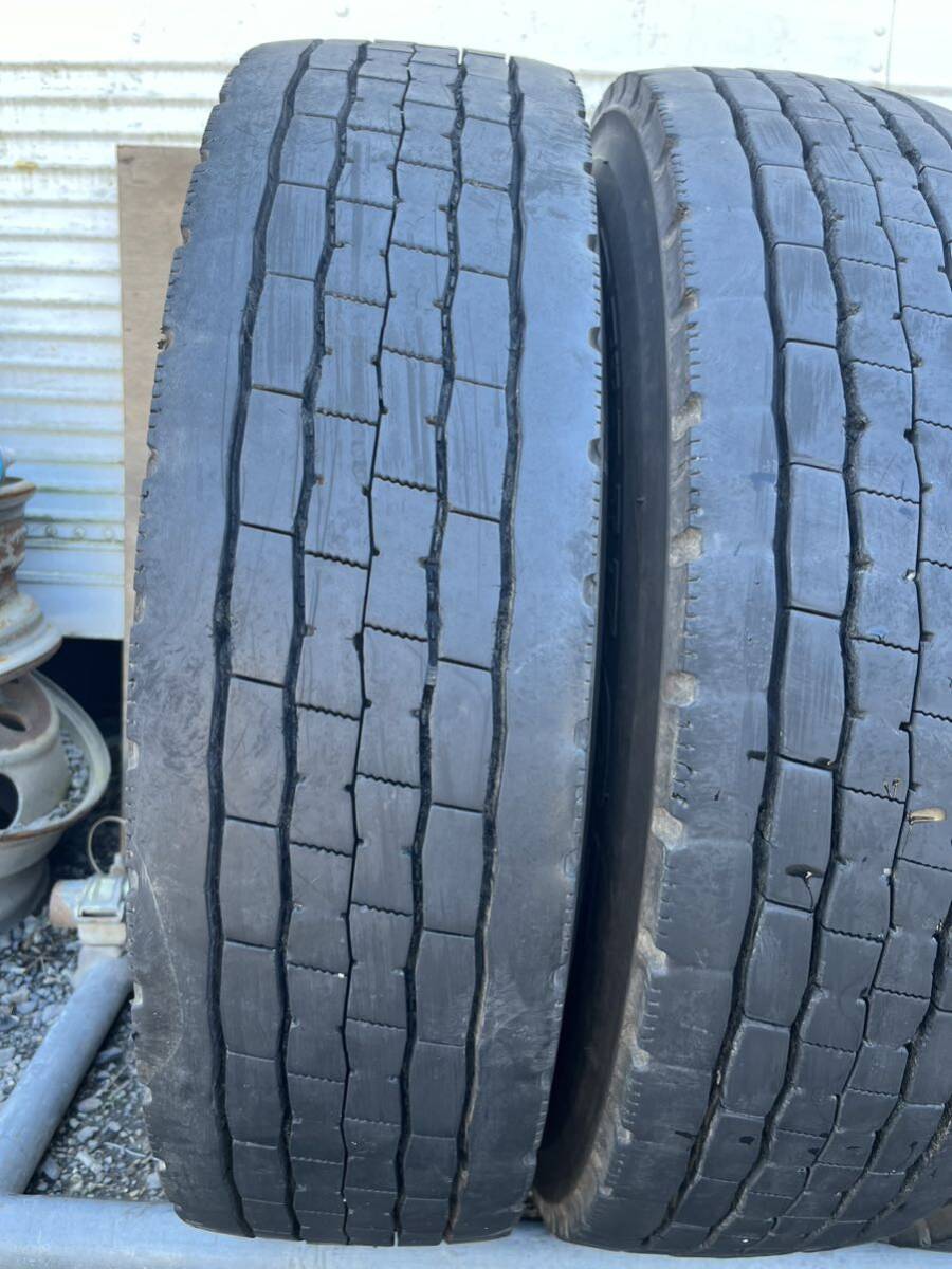 225/80R17.5 123/122L 2020年製 ダンロップ DUNLOP SP680 DECTES 夏タイヤ 4本 セット_画像2