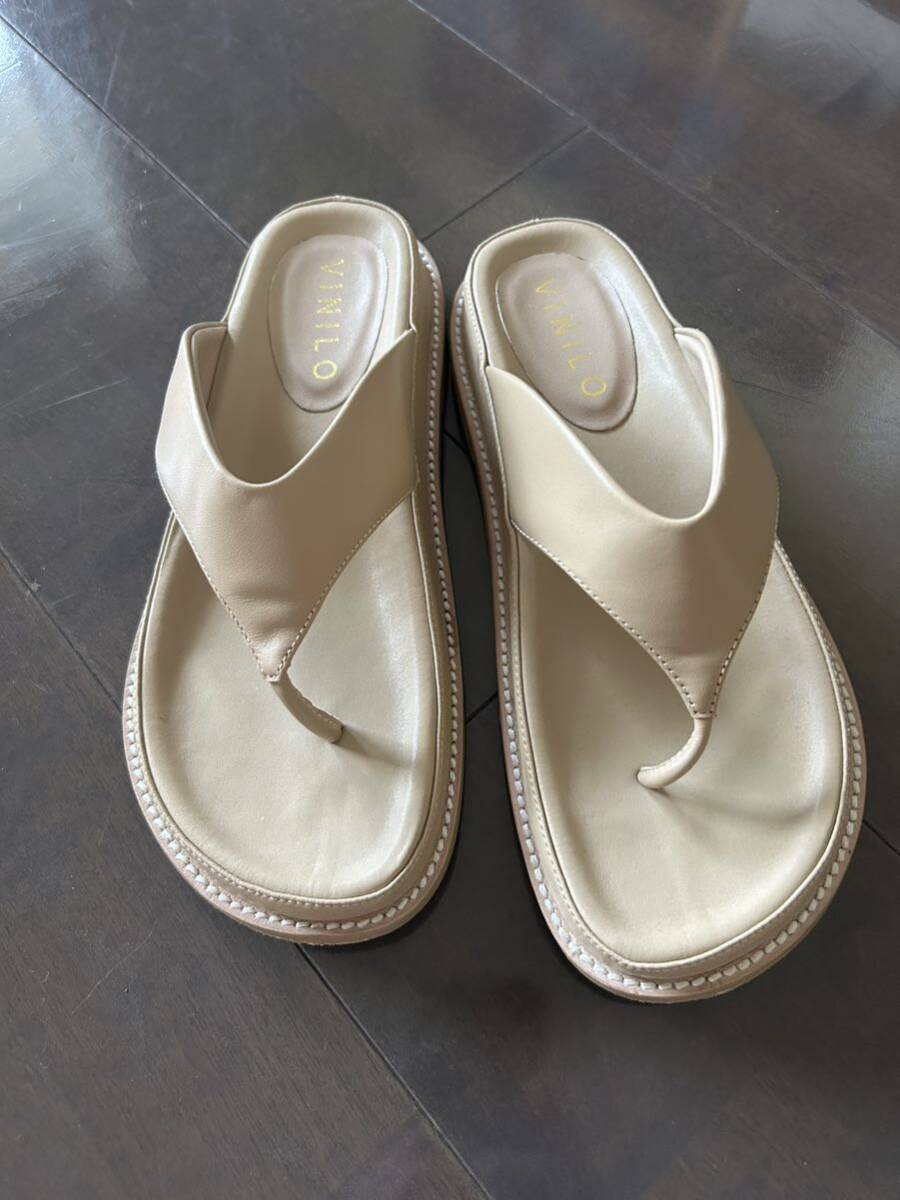  Spitz & Span * [VINILO] tongs sandals color beige size 37