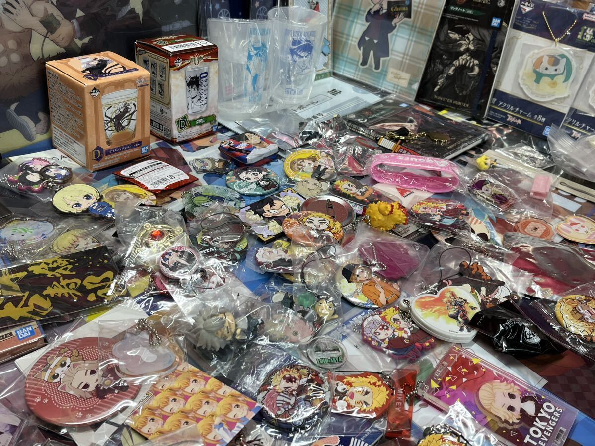  anime Cara miscellaneous goods large amount summarize axe ta can badge ak key .. The Basketball Which Kuroko Plays You li.. pine Golden Kamui 200 point and more KB-024