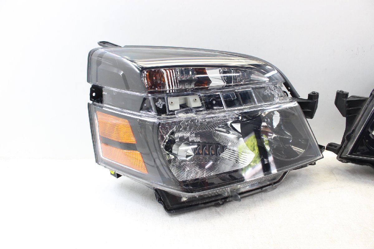 美品　ヴォクシー　AZR60G　後期　ヘッドライト　左右　セット　キセノン　HID　コイト　28-183　打刻V7　黒メッキ　319810-319811_画像6