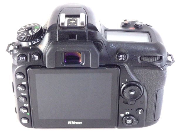 送料無料 Nikon D7500 ニコン ボディ シャッター10,981回 レンズ セット AF Nikkor 28-80mm f3.3-5.6G 完動 美品 デジタル 一眼レフ カメラ_画像5